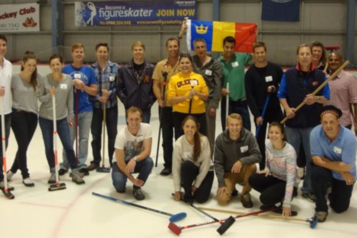 Alumni curling in Sydeny