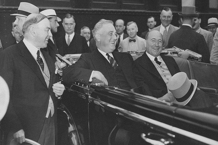 [FDR and mackenzie King in Cadillac]