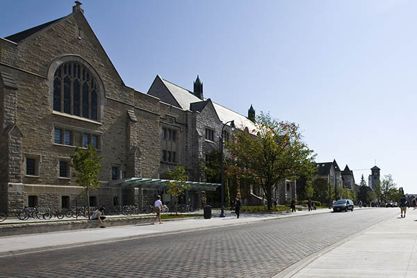 [Queen's Campus]