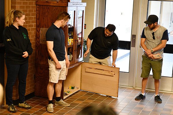 [Queen's Foodshare Cupboard is unveiled at Duncan McArthur Hall]
