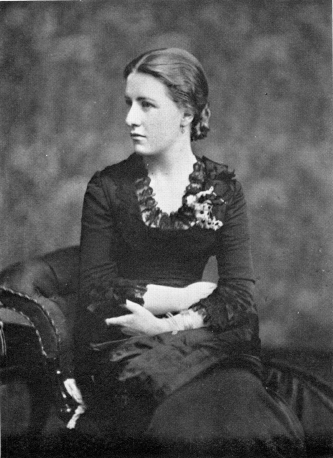 Louisa K. Trotter (Haldane) (1863-196?), friend of George J. Romanes and mother of J. B. S. Haldane. Picture circa 1890.
