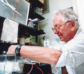 Oliver Smithies in his favourite place, the laboratory