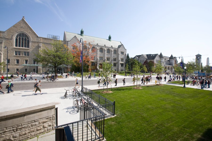 Vibrant Queen's campus