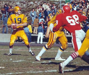 1978 Gael's quarterback Jim Rutka, Meds'81