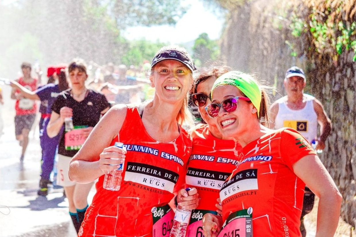 Group of friends at a walk/run race