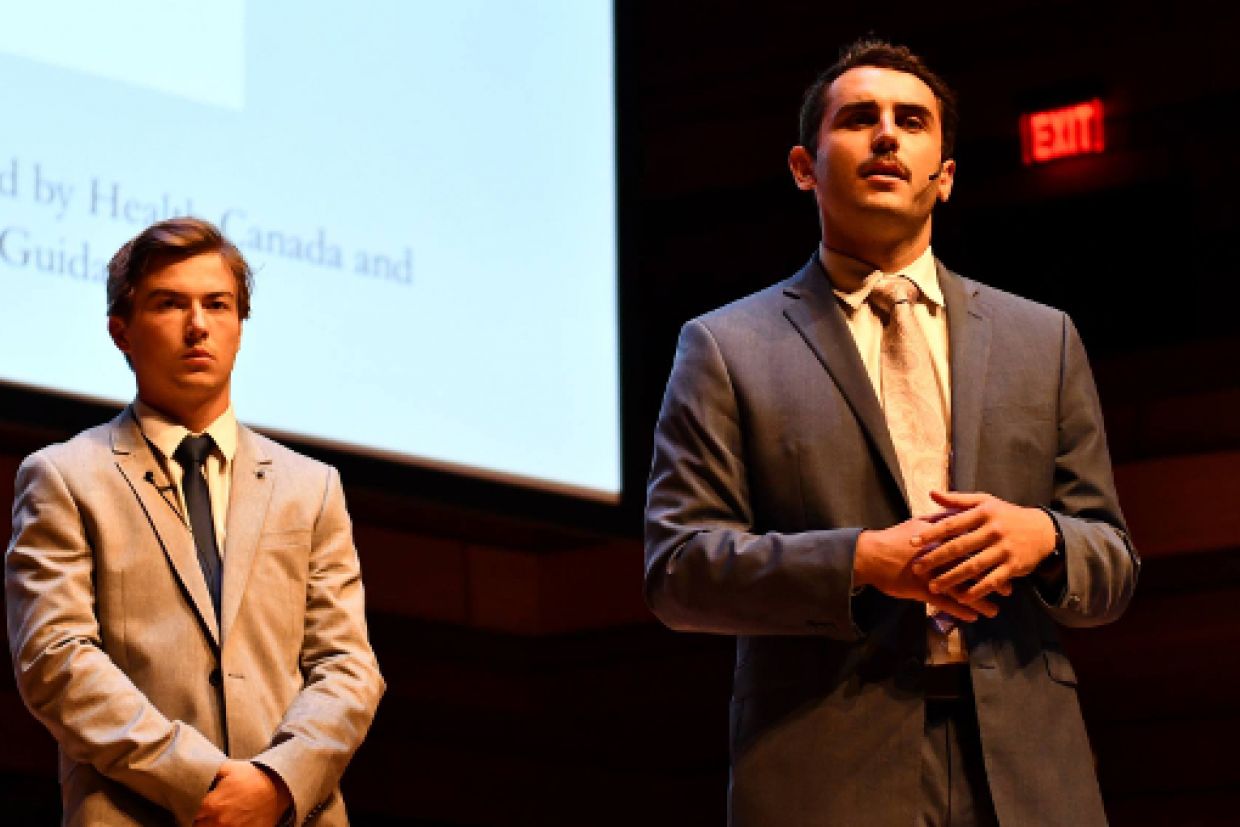 Students taking part in 2018 Regional Pitch Competition.