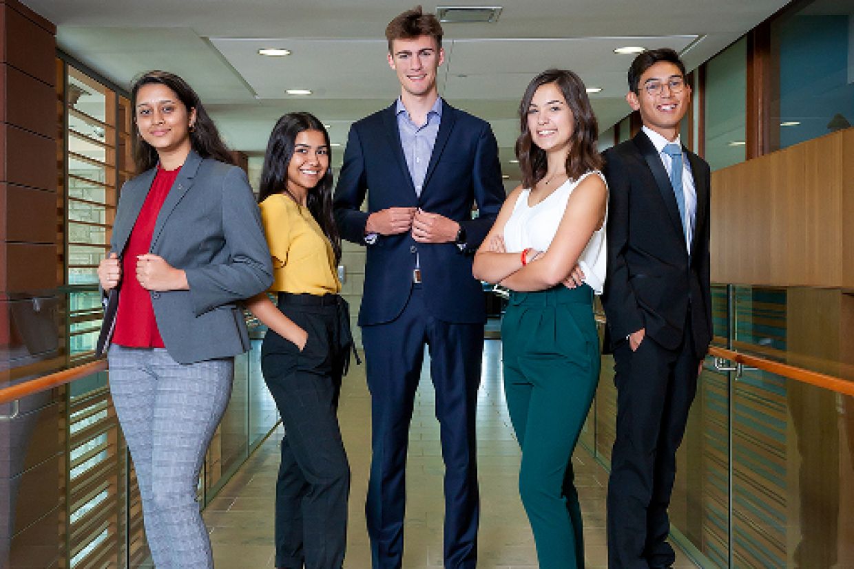 Students at the Smith School of Business.