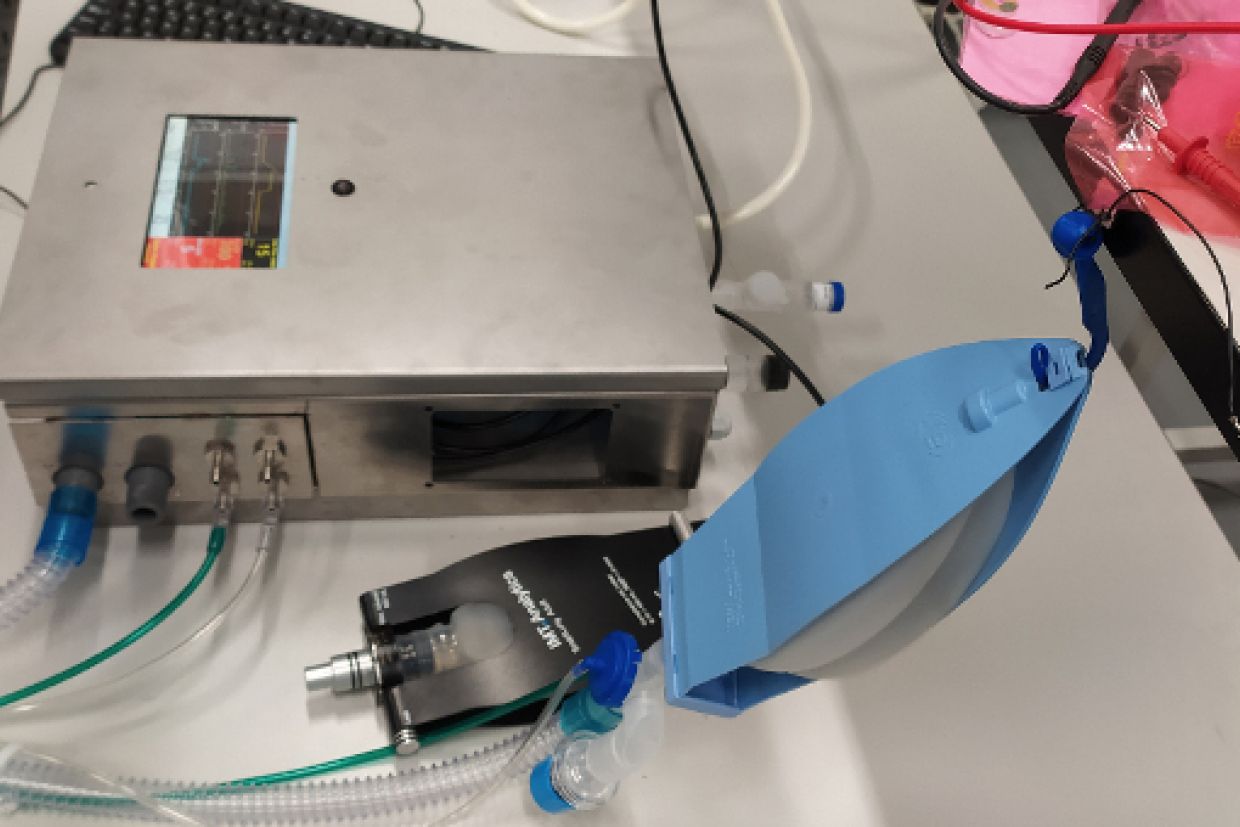 A photo of The team's ventilator unit design. (Photo by Mechanical Ventilator Milano)