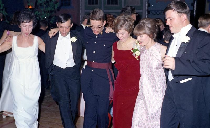 Students do the oil thigh, vintage photo from 1965