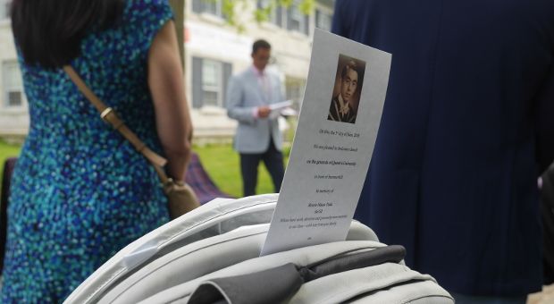 Howie Toda memorial card