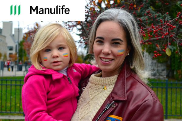 Female Alumni with young daughter