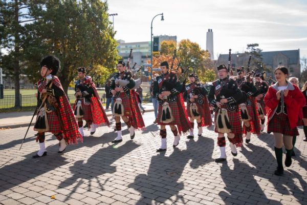 Queen's bands performs on campus