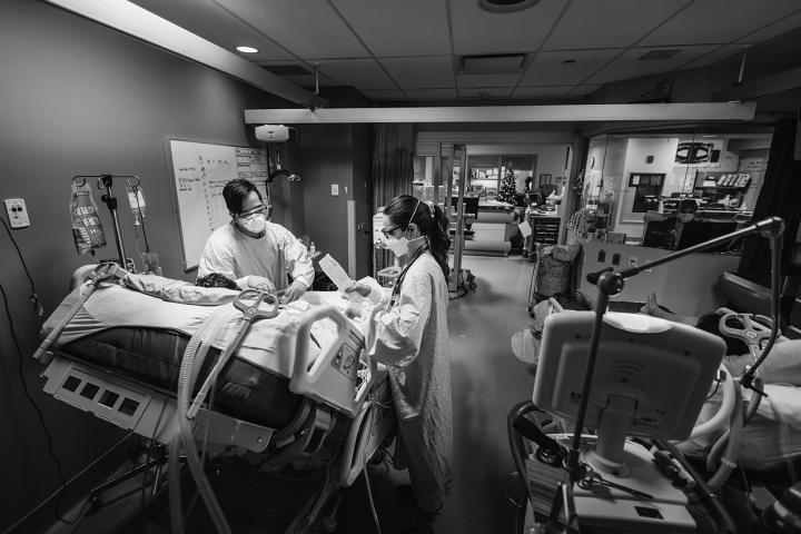 Wide shot of an intensive care unit in the hospital