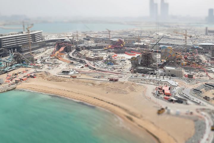 A panoramic view of the waterslide park being constructed in Qatar