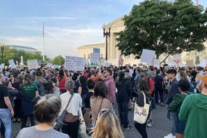 Research Postcards: Prof. Allison Morehead in Washington, D.C.