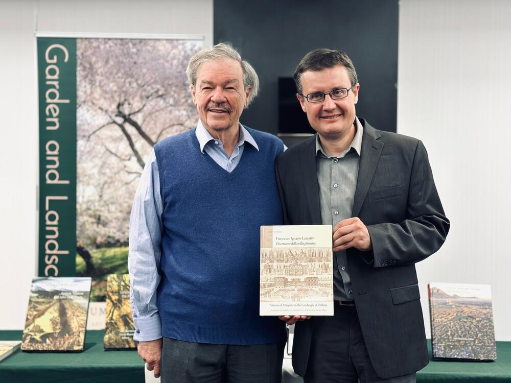 Queen's Art History Professor Emeritus Pierre du Prey and Anatole Tchikine, winners of the 2023 SAH Elisabeth Blair MacDougall Book Award. Photo courtesy of Dumbarton Oaks / SAH.