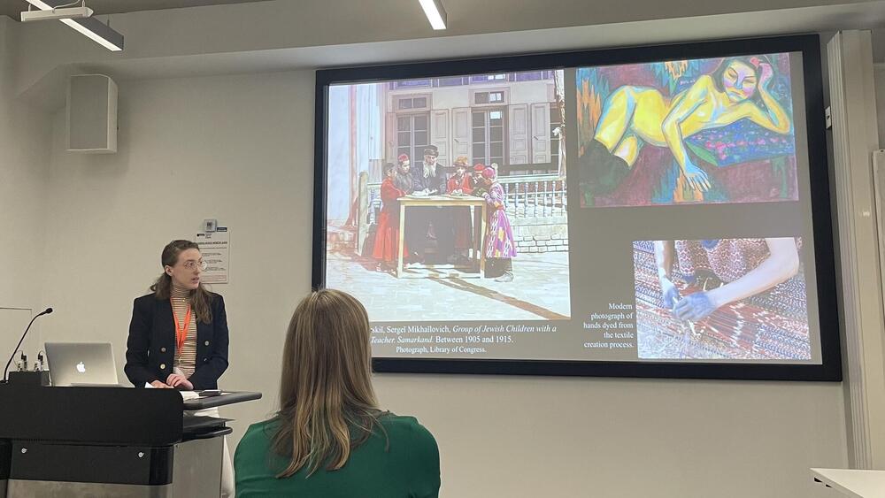 Queen's Art History in London!