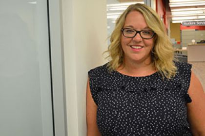 Headshot of Lindsay Seeger