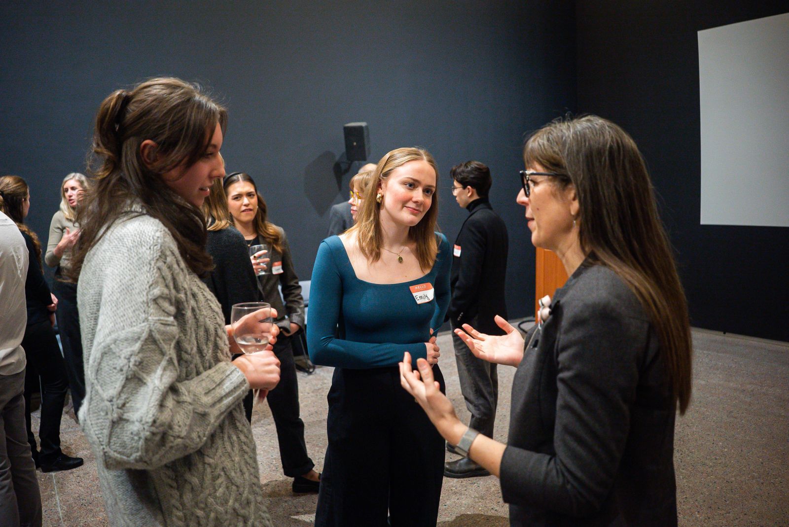 Jenn Stephenson, Associate Dean (Academic) chats with the students at the celebration event. (Photo by Jackie Li)