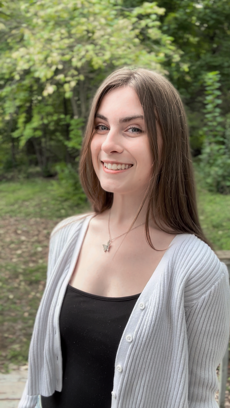 charlotte szuty headshot