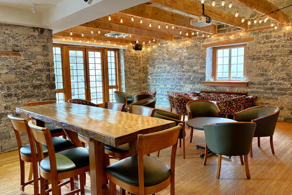 Coach House Pub