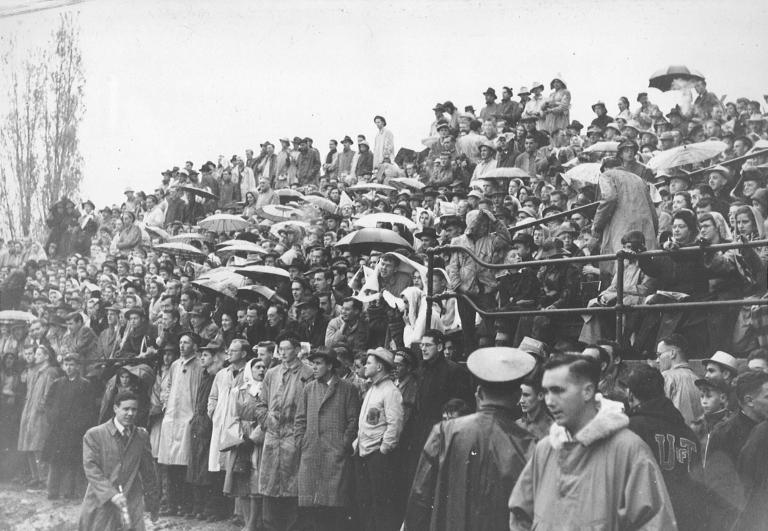 fans at Richardson Stadium