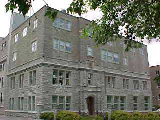 [photo of Richardson Laboratory]