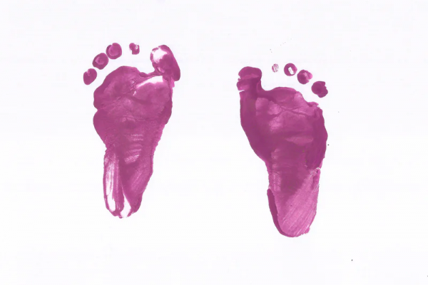 Two foot prints in purple