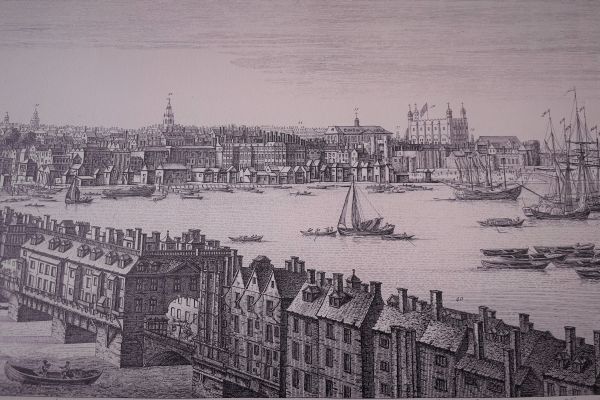 Older grey and black picture of London