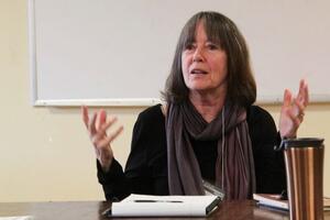 photo of dr smart teaching 