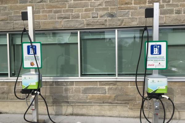 Electric Vehicle Charging Stations at Queen's