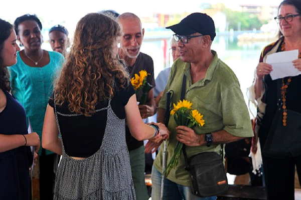 [Students thank their guides and professors during the contract signing and 10 year celebration at the end of the visit. (Photo: Chris Tianyu Yao)]