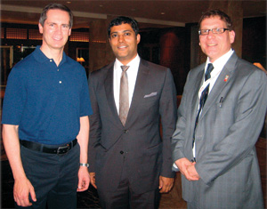 [photo of Premier Dalton McGuinty, Rana Sarkar, and Principal Daniel Woolf]