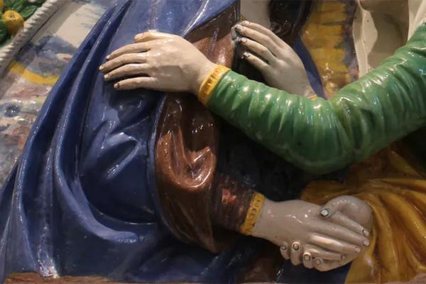 Belief in touch as salvation was stronger than fear of contagion in the Italian Renaissance