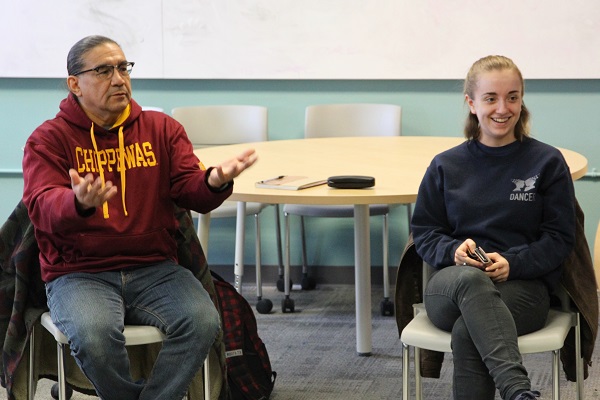 Mishiikenh (Vernon Altiman) leads an Anishinaabemowin class. (University Communications)