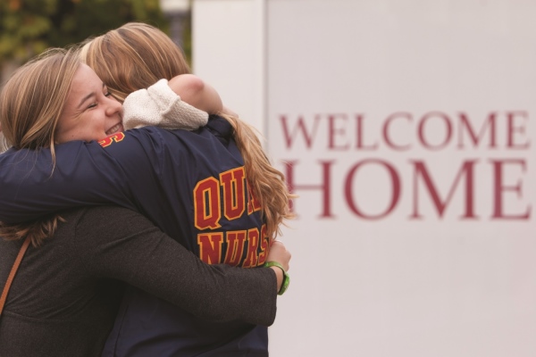 [Queen's Homecoming]