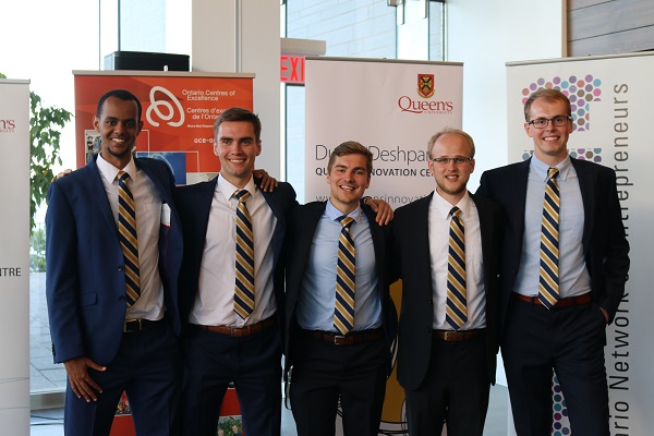 The SpectraPlasmonics team at the Dunin-Deshpande Summer Pitch Competition. L-R: Yusuf Ahmed, Malcome Eade, Christian Baldwin, Tyler Whitney, Ryan Picard.