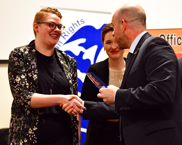 Em Osborne (left) and Charlotte Johnston (centre). (University Communications)