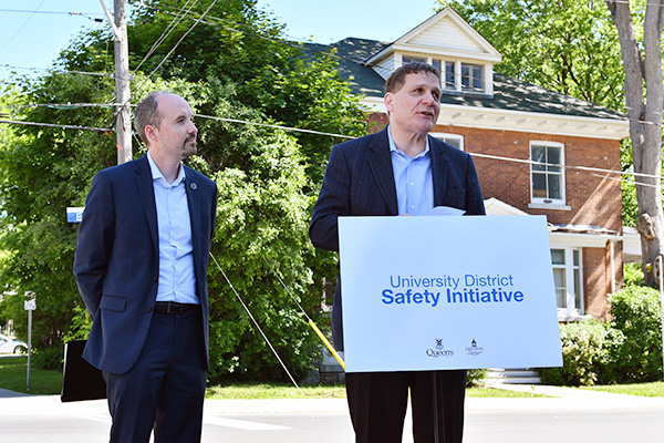 [Principal Daniel Woolf and Mayor Bryan Paterson announce the UDSI]