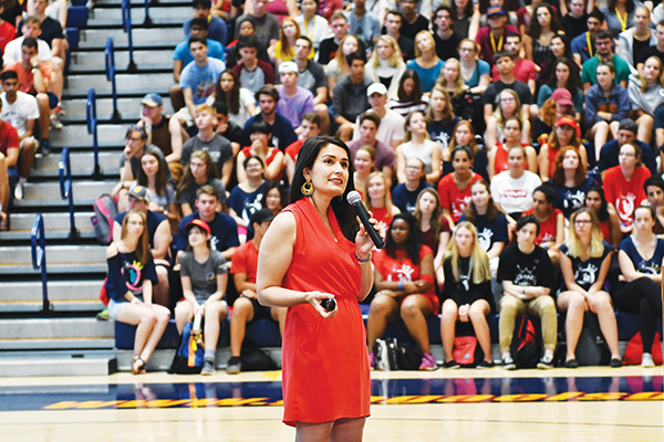 Expert Farrah Khan speaks with first-year students as they join the Queen’s community.