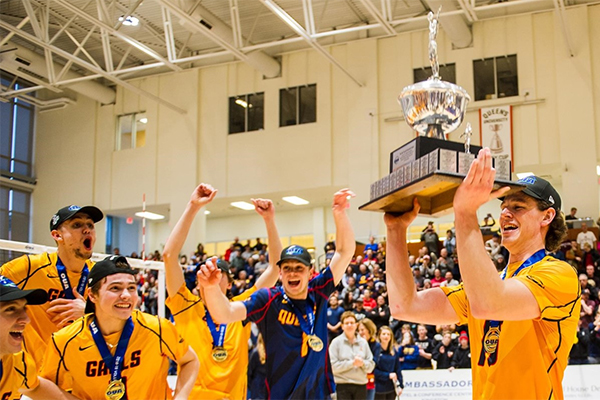 [Gaels celebrate OUA volleyball championship]