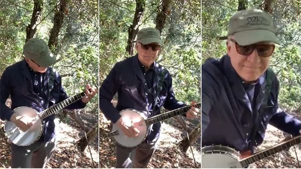 Steve Martin plays the banjo