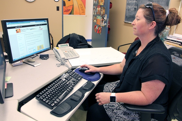 [Jill Christie demonstrates the new Equity Training Portal]