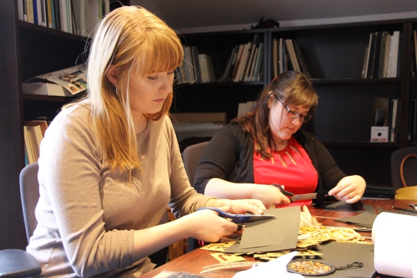 [Queen's Native Student Association co-presidents prepare for Aboriginal Awareness Week]