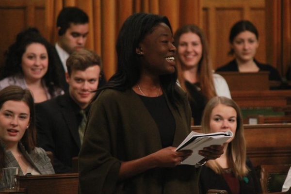 [A student delivers a speech in the House of Commons during QMP in 2016]