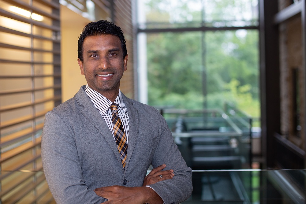 [Photo of Don Thiwanka Wijeratne]