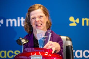 Glenda Watson Hyatt, recipient of the 2023 Mitacs Award for Outstanding Innovation–Master's.