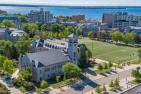 Aerial photograph of Queen's campus.