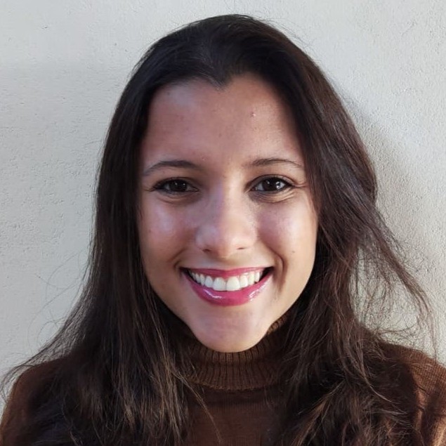 Julia Siqueira