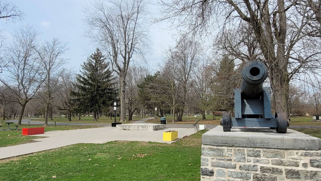 Image of Sir JAM pedestal in City Park Kingston